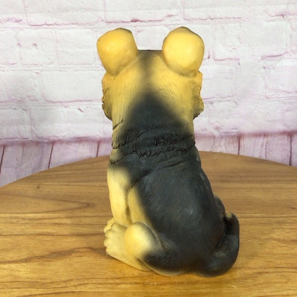 German Shepherd Dog Sitting Figurine - Picture 4 of 7